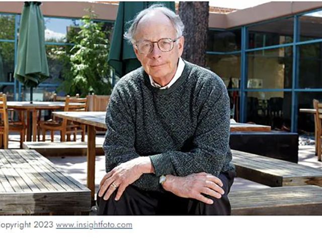 Jim Hartle - APS News