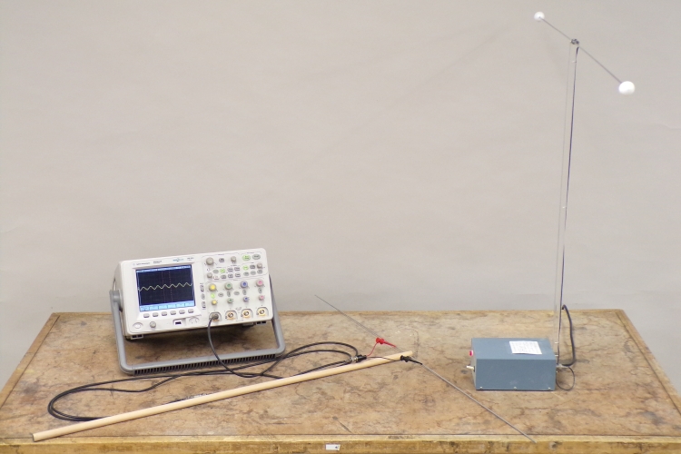 Radio waves on oscilloscope