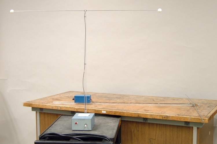 Radio transmitter, receiver with light bulb Radio transmitter, receiver with light bulb